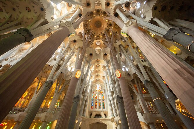Barcelona: Sagrada Familia Semi-Private Guided Tour - Price and value: what $102.12 buys you