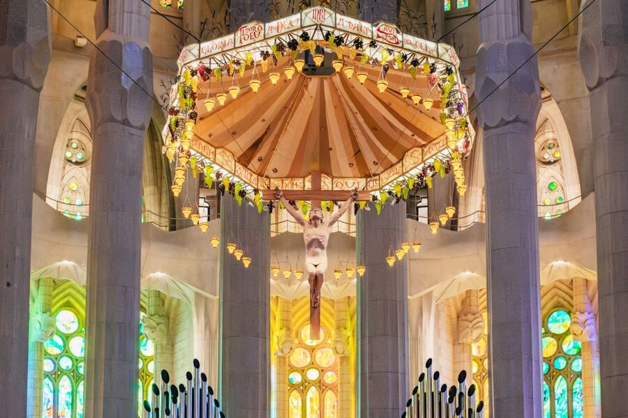 Barcelona: Sagrada Familia Skip-the-Line Entry Ticket & Tour - Meeting at Hard Rock and KFC: Getting Started Without Stress