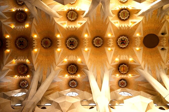 Barcelona: Sagrada Familia Skip-the-Line Guided Tour and Tickets - Best Fit: Who This Tour Makes the Most Sense For