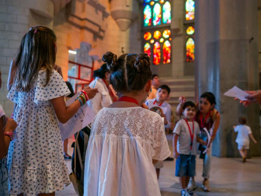 Barcelona: Sagrada Familia Small Group Tour for Kids - Where to Meet (Carrer de València 443) and How to Get Started