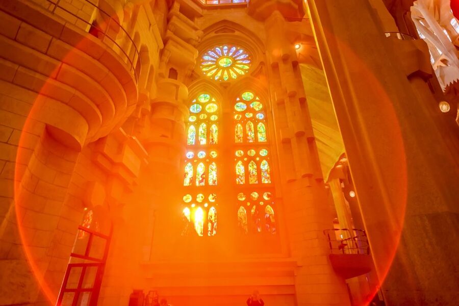 Barcelona: Sagrada Familia Tour with Optional Tower Access - Meeting Point and How the Group Visit Actually Works