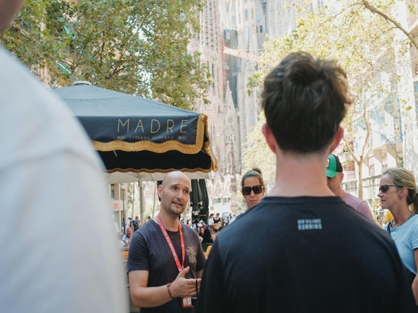 Barcelona: Sagrada Família Tour with Skip-the-Line Access - What to Bring (and What Will Get You Turned Back)