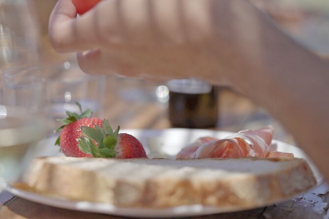 Barcelona Sailing Adventure and Small Group Winery Tasting Tour - Getting to Moll de Mestral: the meeting point details that matter