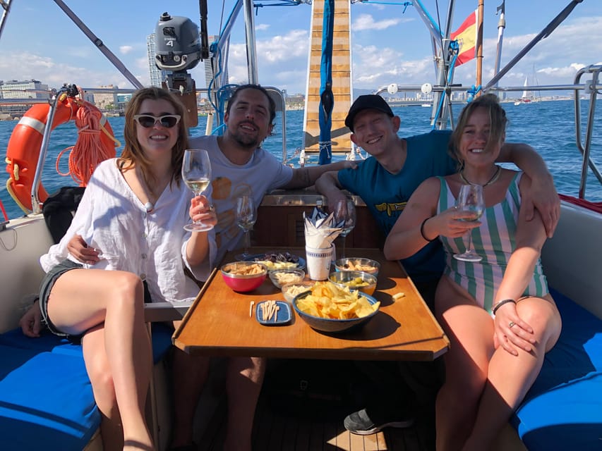 Barcelona: sailing experience, excursions lasting 2h - Barcelona from the water: sightseeing, beer + wine, and food tasting