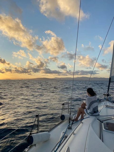 Barcelona: Sailing Tour with a Glass of Cava - Sailing Off Port Olímpic: Why This 2-Hour Trip Works