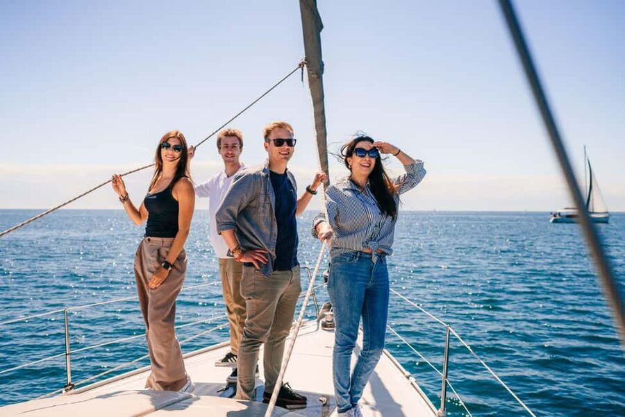 Barcelona: Sailing tour with open bar and aperitive - Finding Bda Let’s sea: what to know before you board