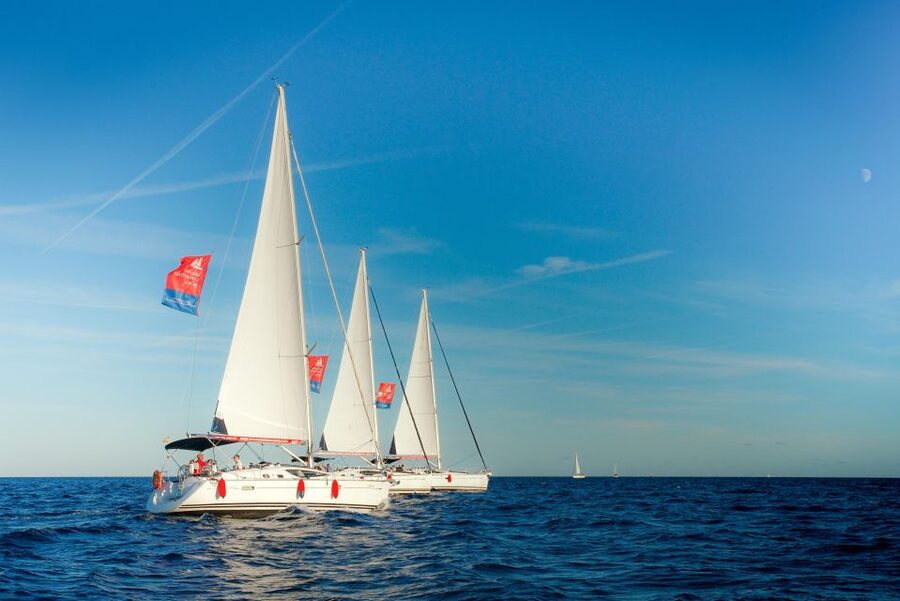 Barcelona: Sailing Tour with Spanish Tapas and Drinks - Timing Options: The 9:30 Brunch Detail That Changes the Food