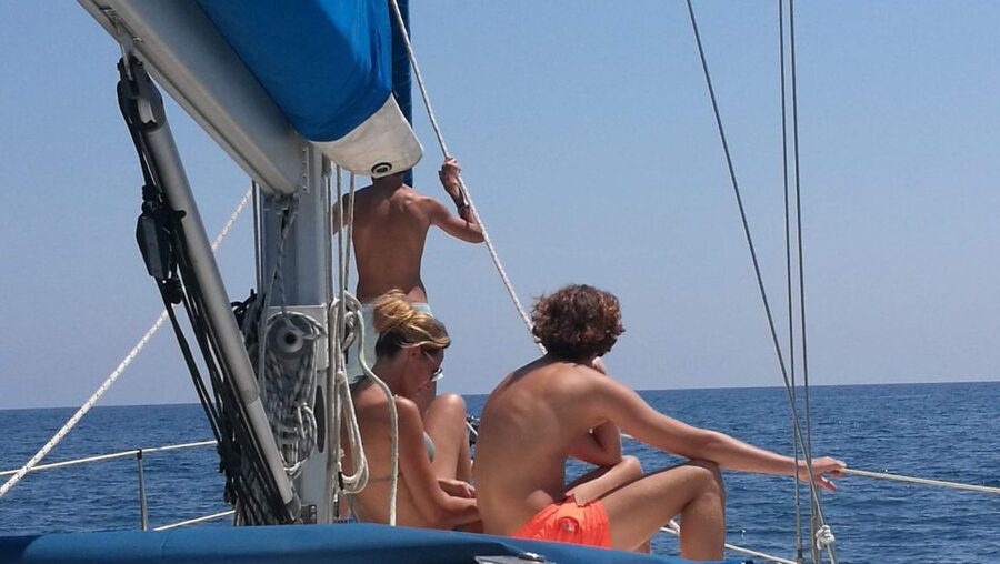 Barcelona: Sailing Trip with Drinks and Snacks - Key moments you should know
