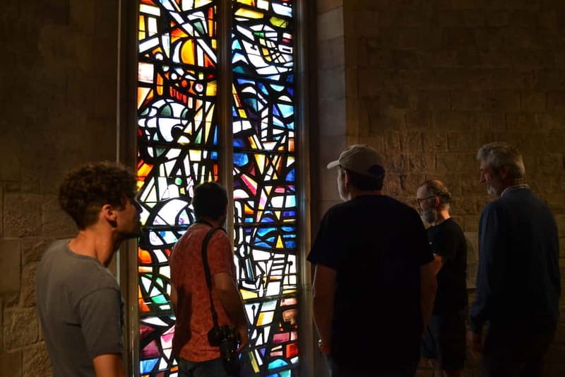 Barcelona: Santa Maria del Mar Tour & Terrace Access - The in-between time: scenic walk, photo stop, and free exploration