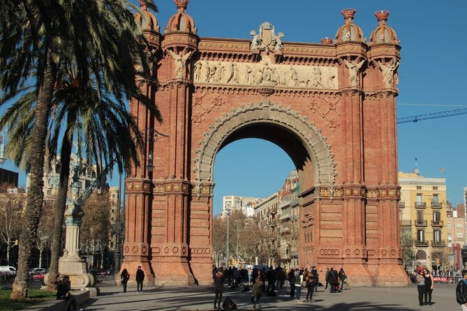 Barcelona Self-Guided Audio Tour - Sants: Starting in Barcelona’s Transportation Pulse
