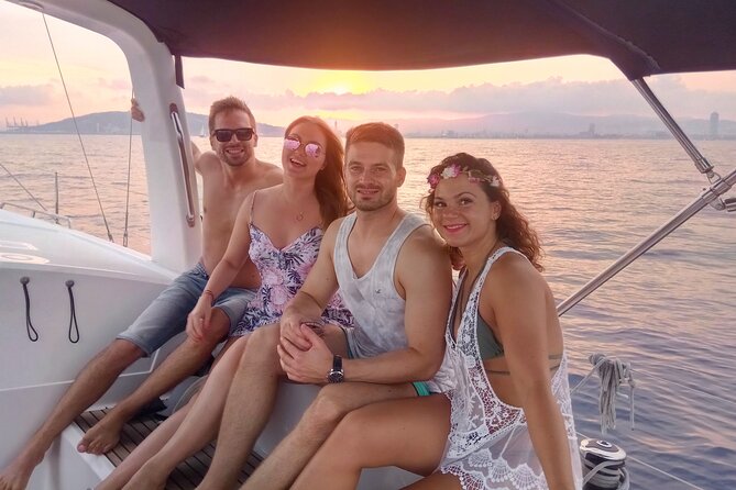 Barcelona Sensational Sunset Tour with Open Bar and Snacks - Setting Sail in Port Olímpic: The Part Where Your Evening Starts Easy