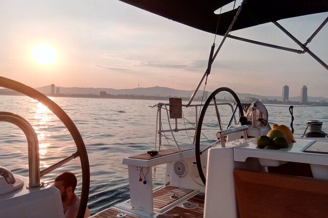 Barcelona Sensational Sunset Tour with Open Bar and Snacks - Comfort and Service: What the Small-Group Setup Changes