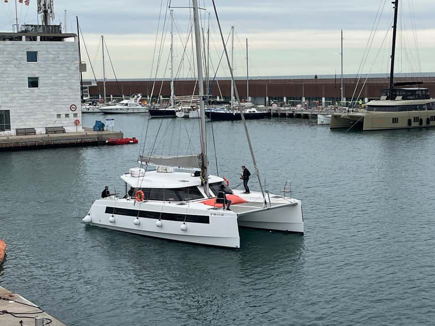Barcelona: Shared cruise on a catamaran Drink+Local Tapa - Finding Turtur Experience at Port Olimpic (So You Start Calm)