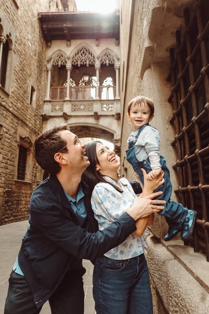 ✅ Barcelona: Sightseeing Professional Photoshoot Session - Your photos will look better if you prepare like a pro