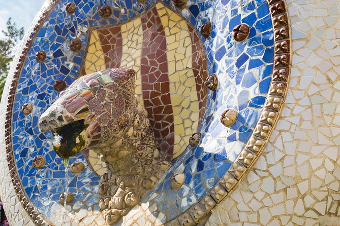 Barcelona: Skip-the-Line Gaudi's Park Guell Guided Tour - Your Hour of Free Time: Strategy for Views and Photos