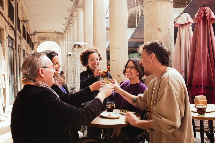 Barcelona: Small Group Gothic, Tapas & Churros Tour! - Should you book this Gothic Quarter tapas and churros tour?