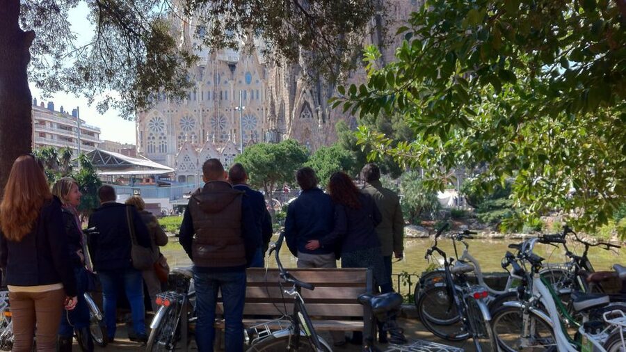 Barcelona: Small Group or Private Bike Tour - Bike Comfort, Terrain, and What You Should Bring