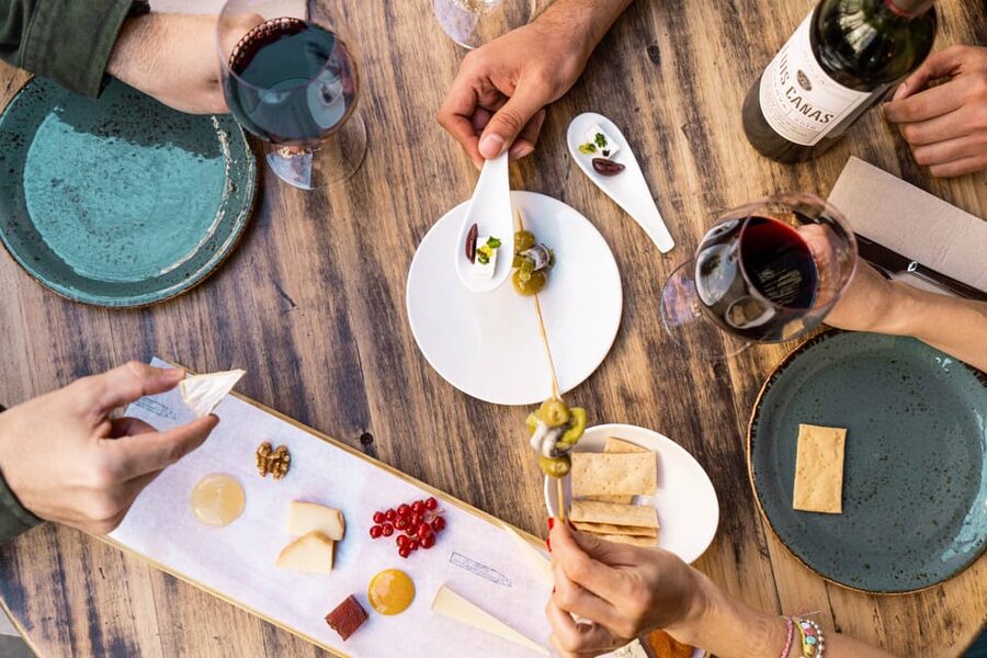 Barcelona: Sommelier-Led Food & Wine Tasting Tour - Key things to know before you go