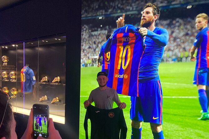 BARCELONA SPORTS VIP - Camp Nou - La Masia & Montjuic (Olympic) - From Pl Espanya to Barça stops: the VIP shuttle flow