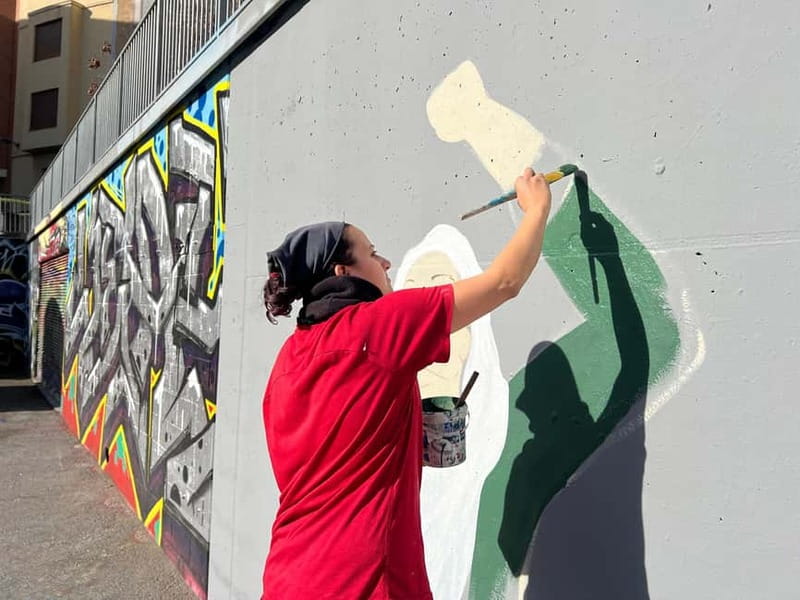 Barcelona: Street Art & Visit to Galleries Tour - The Keith Haring Moment at MURAL DEL SIDA