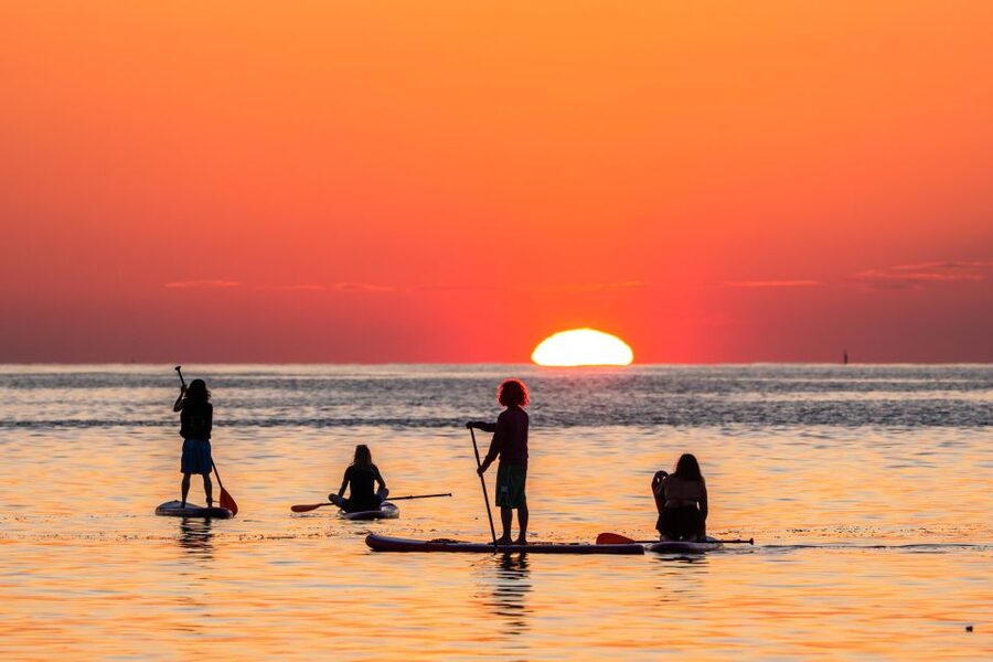 Barcelona: Sunrise Paddleboarding with Instructor and Photos - What to Bring (and What to Wear) for a Smooth Morning