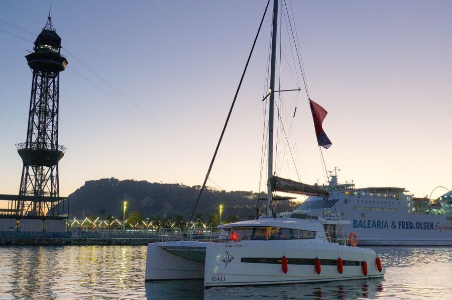 Barcelona: Sunset Catamaran Experience w/ optional Dinner - Key points worth knowing