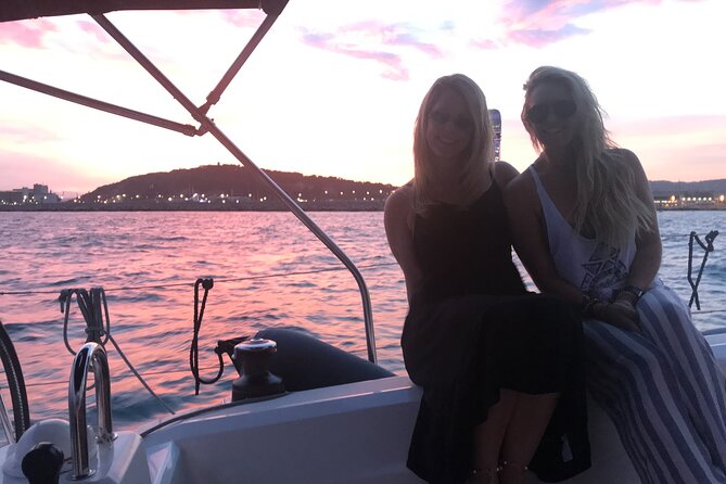 Barcelona Sunset Private Sailing & Live Spanish Guitar & open Bar - Practical Timing for a 2-Hour Sunset Sail