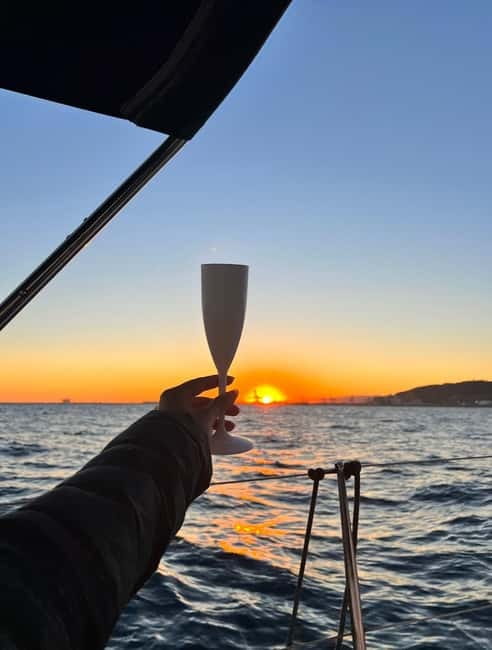 Barcelona: Sunset Sailboat Cruise with Open Bar and Snacks - Sunset Sail Over Barcelona: What Makes It Worth Your Time