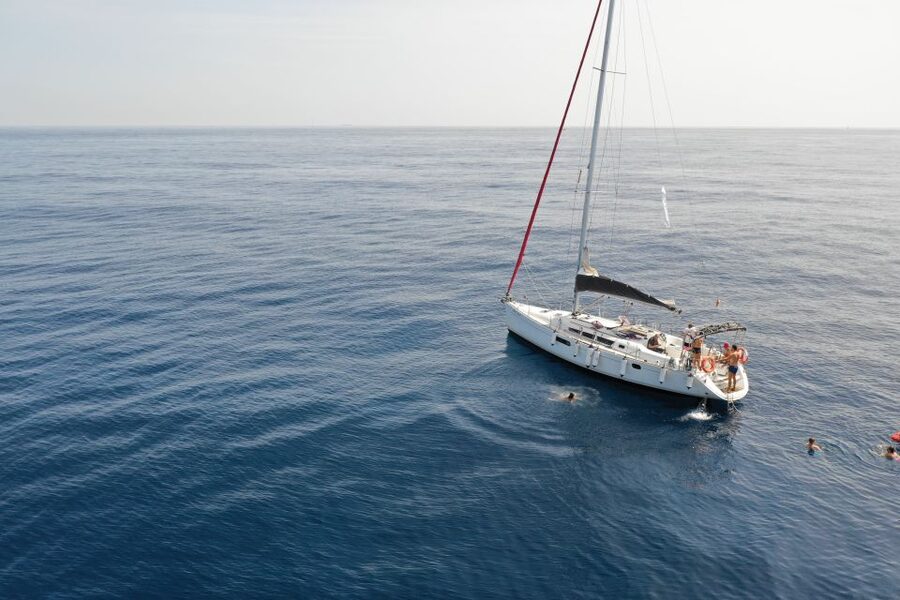 Barcelona: Sunset Sailing Experience with Snacks and Cava - Snacks and drinks: the onboard “happy hour” value