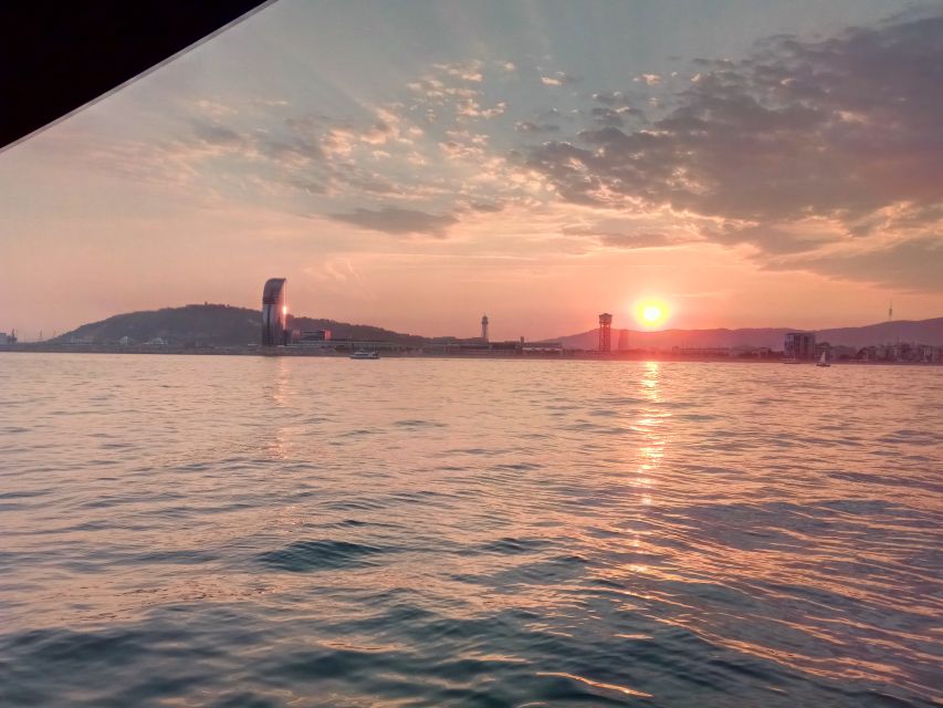 Barcelona: Sunset Sailing Tour with Open Bar & Snacks - Key Points to Know Before You Go