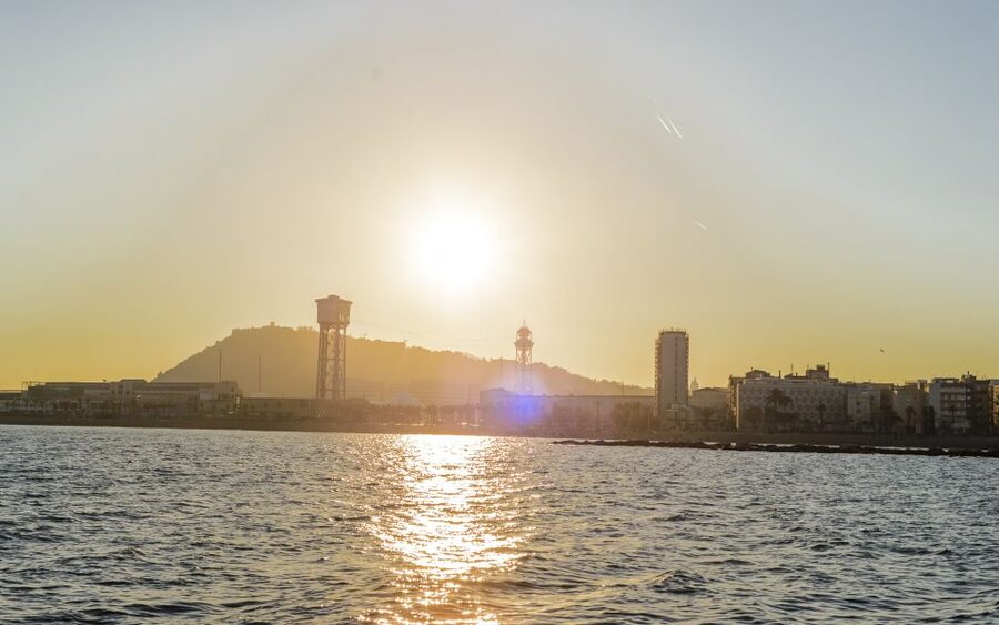 Barcelona Sunset Sailing with Gin Tonic Workshop Option - Boarding the Luxury Sailboat: Comfort, Small Groups, and Real Sailing Time
