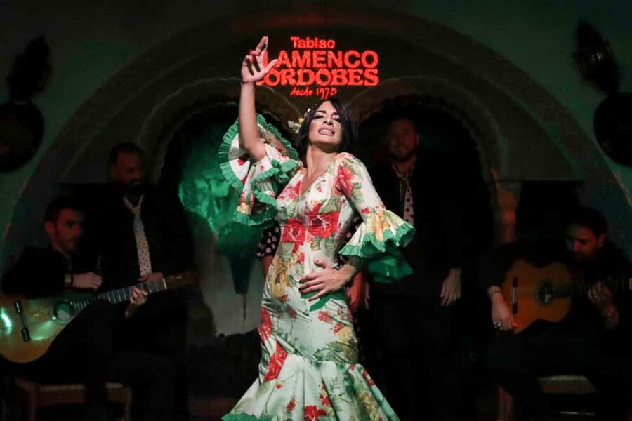 Barcelona: Tablao Flamenco Cordobes with Food/Drink Options - Casual alternative next door: El Duende by Tablao Flamenco Cordobes