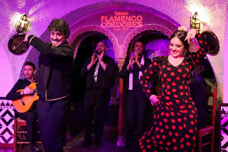 Barcelona: Tablao Flamenco Cordobes with Food/Drink Options - What’s included with your ticket (and what isn’t)