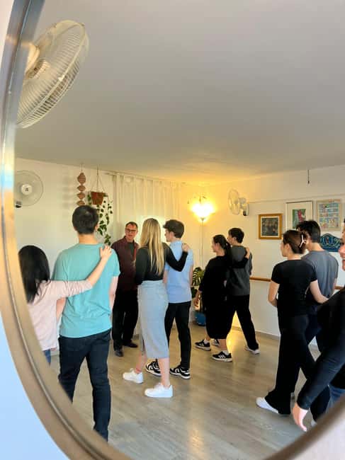 Barcelona: Tango Lesson with Drinks and Video - Where You’ll Stand and What to Know Before You Go