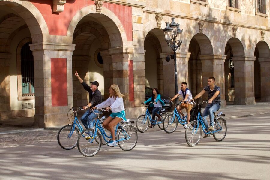 Barcelona Tapas 3-Hour Bike Tour - Guide Styles and What to Ask During the Stops