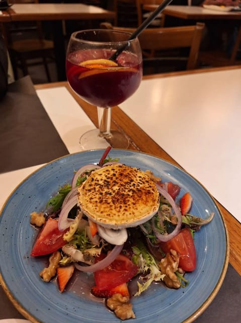 Barcelona: Tapas and Pintxos Tour with Crema Catalana - Pintxos time: how the snack format changes everything