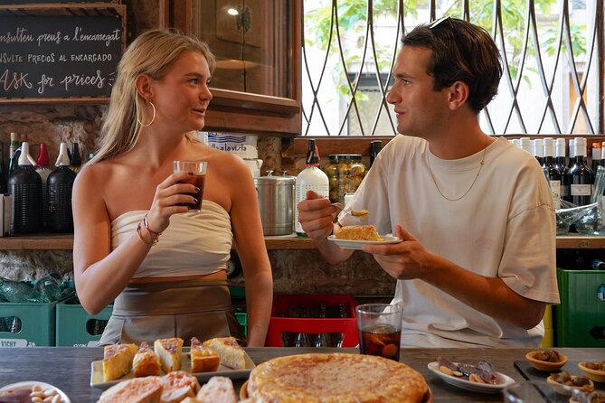 Barcelona Tapas and Wine Experience Small-Group Walking Tour - Palau Dalmases and the Flamenco Show Option
