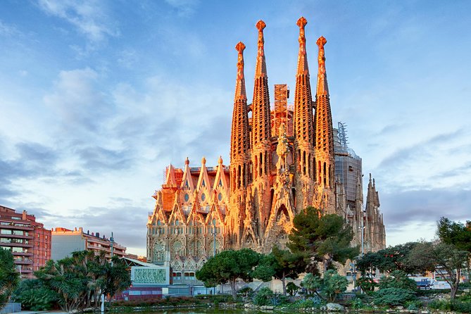 Barcelona Tapas Tour with a Local Foodie: Personalized & Private - What You Actually Get: 6–8 Tapas and Two Drinks