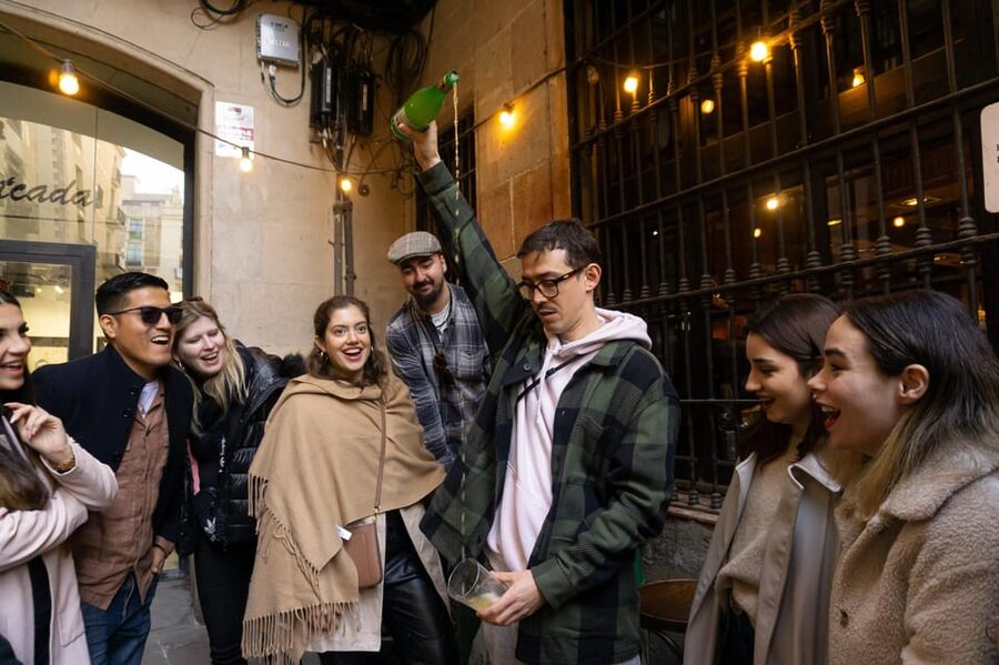 Barcelona: Tapas Tour with Food Tastings and Drinks - Key Things I’d Bet You’ll Notice on This Tour