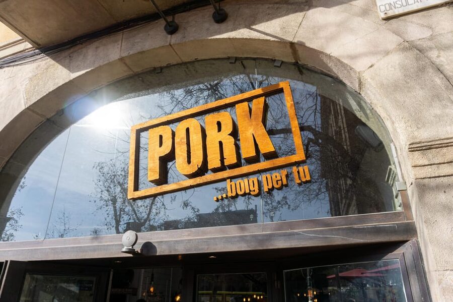 Barcelona: Tapas Tour with Food Tastings and Drinks - Drinks Pairing: Wine, Cava, Vermouth, and an Alcohol-Free Option
