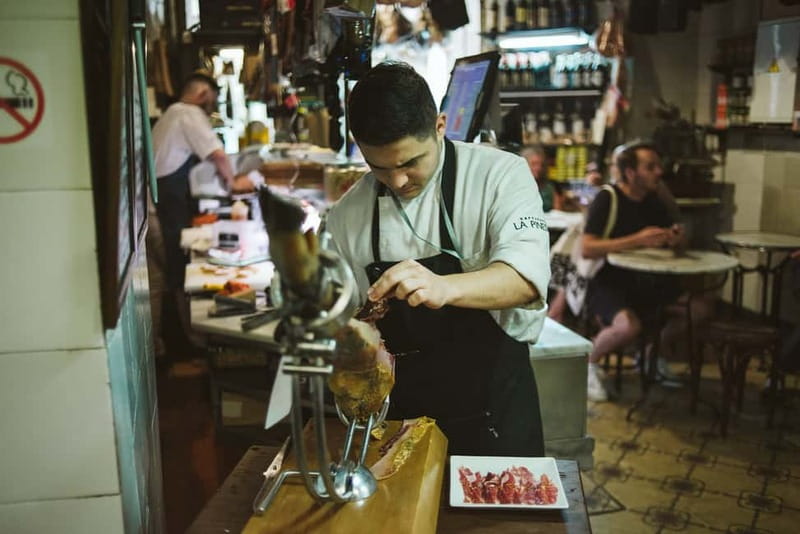 Barcelona: Tapas, Wine & History Tour of the Old Town - The Gothic Quarter walk: 50 minutes of city stories on foot