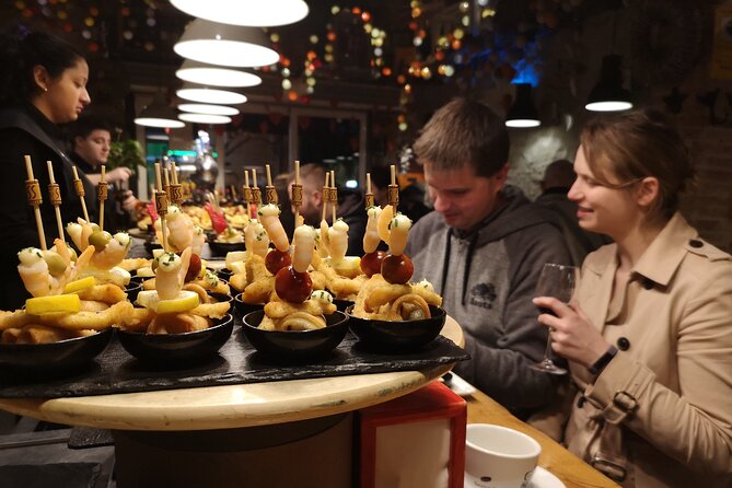 Barcelona Tapas & Wine Private Tour in Traditional Taverns - Poble Sec at the right hour: why this route feels local