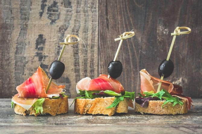 Barcelona Tapas & Wine Private Tour in Traditional Taverns - Wine you’ll actually talk about: cava, Txacoli, Verdejo, and Catalonia reds