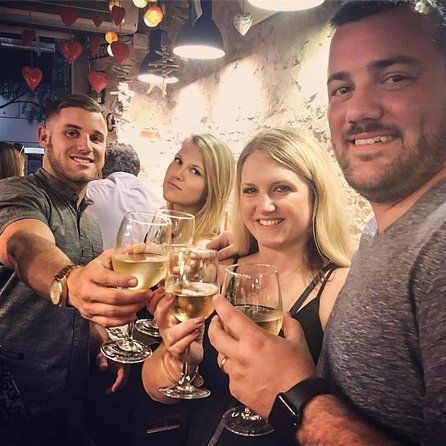 Barcelona: Tapas & Wine, Private Tour in Traditional Taverns - Your money’s best spent on structure: 5 bars in 3 hours