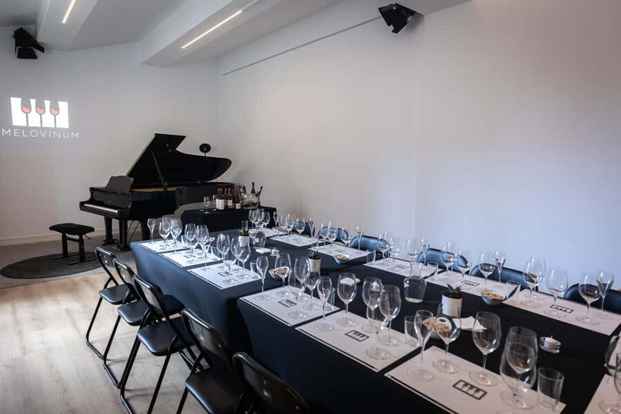Barcelona: Taste 5 Spanish Wines paired with Live Music - Price and value: is $69 fair for this format?