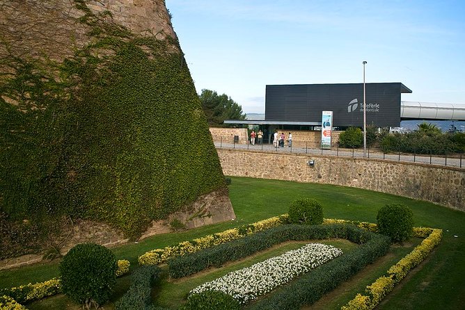 Barcelona: Teleferic de Montjuic Admission Ticket - Opening Hours and Weather Reality on Montjuïc