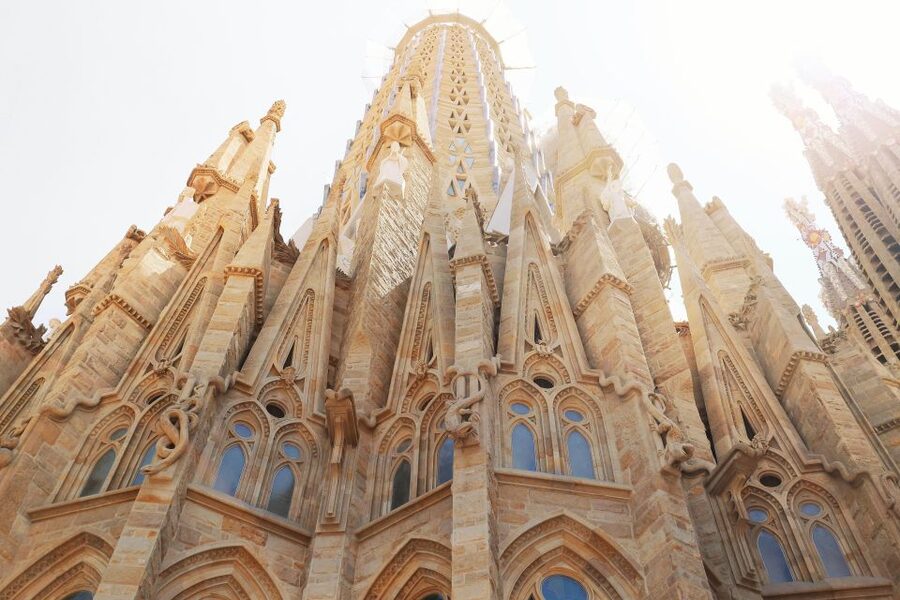 Barcelona: The Genuis of Gaudi & Modernist Architects Tour - Why Passeig de Gràcia is the smart place to start your Modernisme story