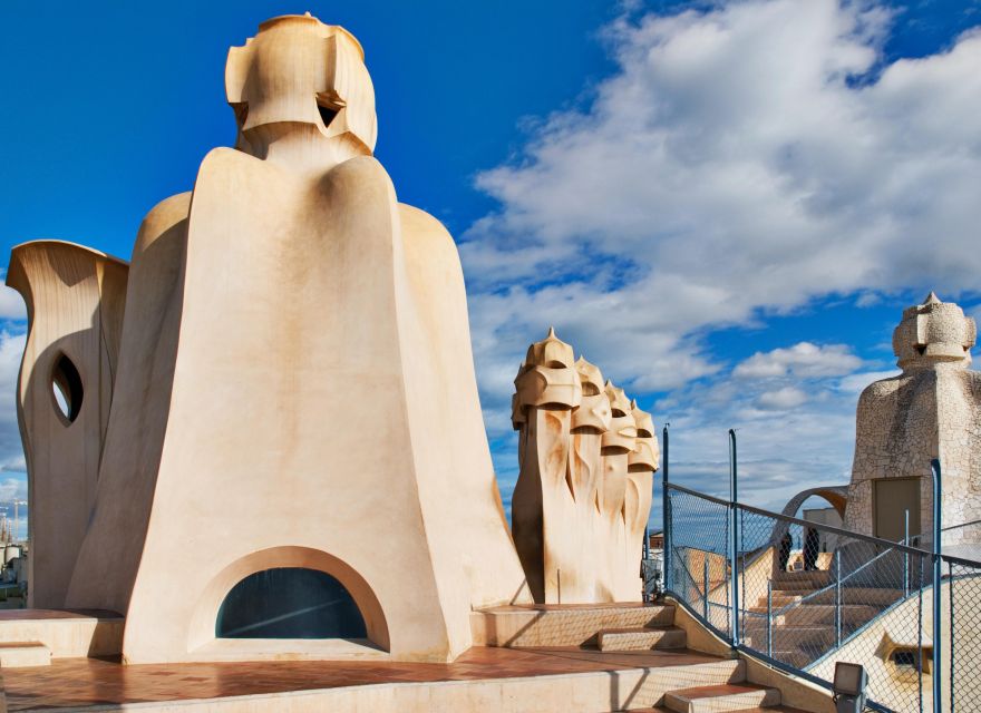 Barcelona: The Genuis of Gaudi & Modernist Architects Tour - Price and value: is $40 a good deal?
