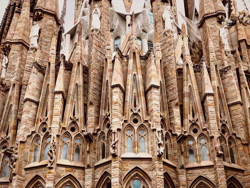 Barcelona: The Genuis of Gaudi & Modernist Architects Tour - Who this tour is best for