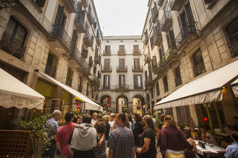 Barcelona: “The Shadow of the Wind” Literary Walking Tour - Key takeaways before you go